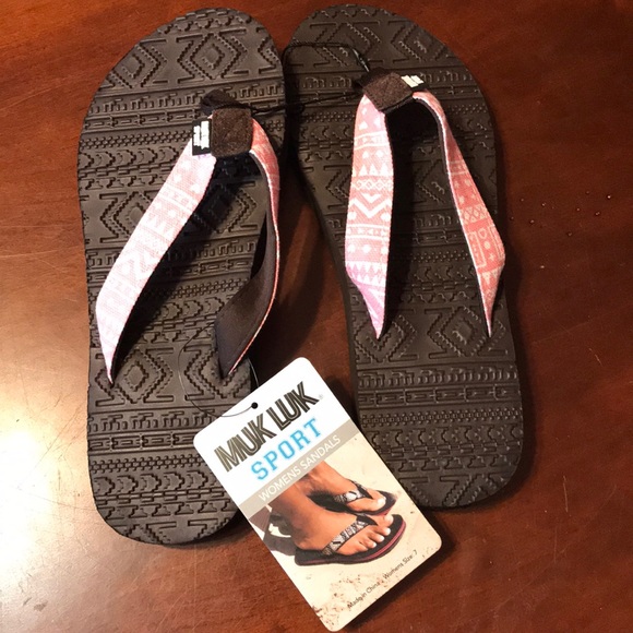 sport brand flip flops